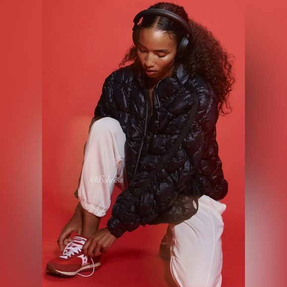 NEW Free People Scrunchy Glossy Pippa Packable
Puffer Jacket - Picture 10 of 10